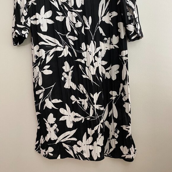 NWOT Emma & Michele Shirt Dress – Collared wih Long Sleeves in Floral Print - Picture 13 of 13